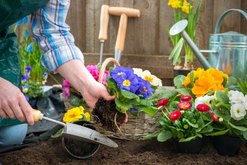 Booking and service scope terms for gardeners